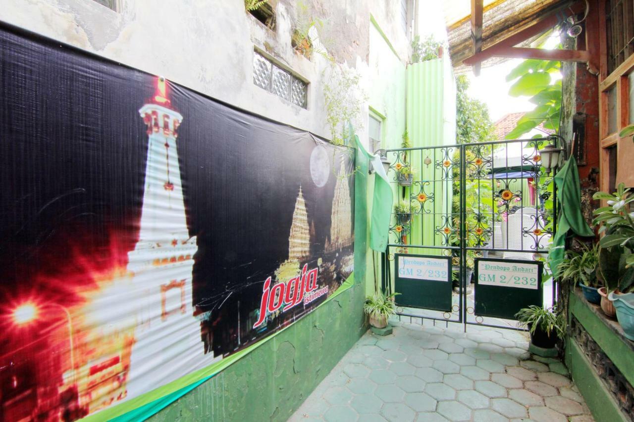Pendopo Andari Homestay Джокьякарта Экстерьер фото